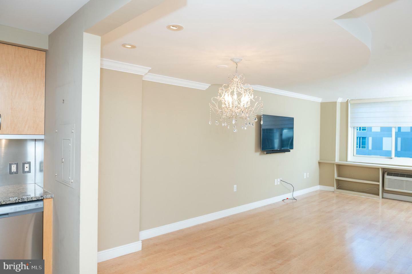 Property Photo:  1901 John F Kennedy Boulevard 803  PA 19103 