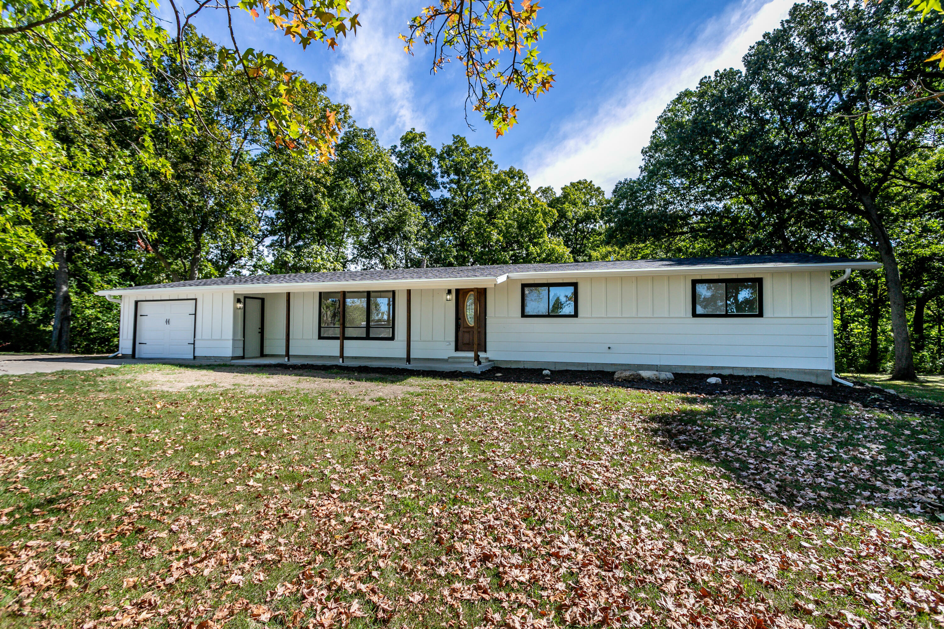 Property Photo: 1027 County Road 2505 MO 65270