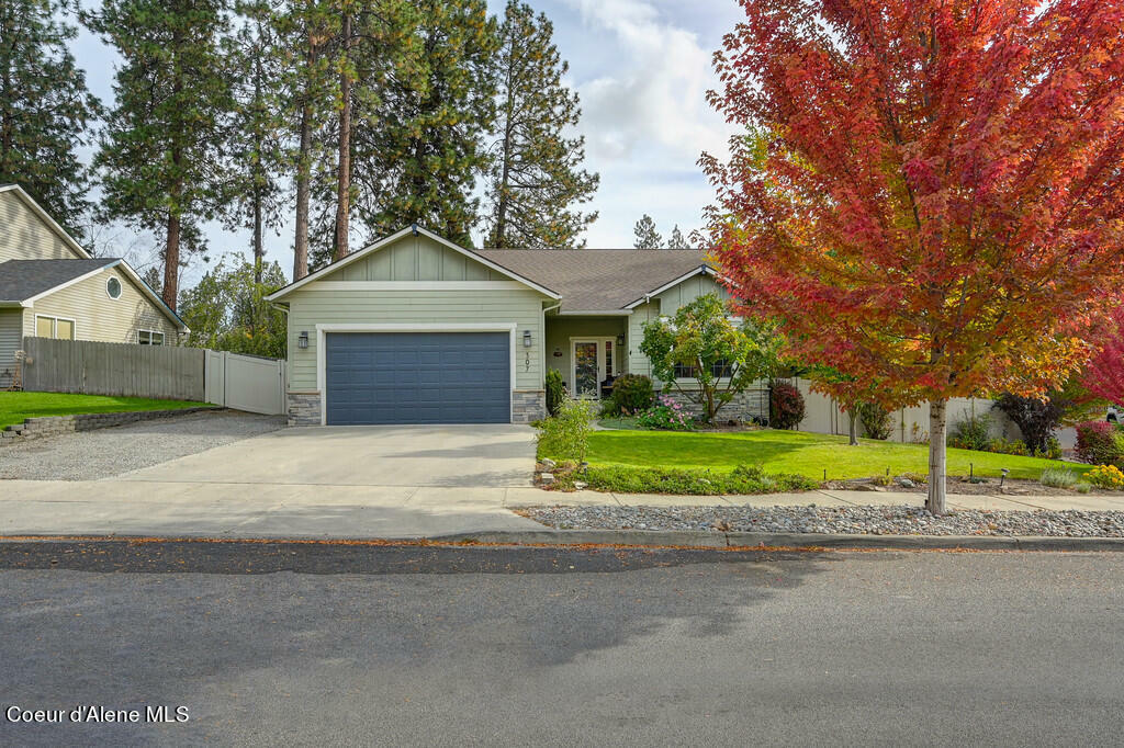 Property Photo:  307 S Riverside Harbor Drive  ID 83854 