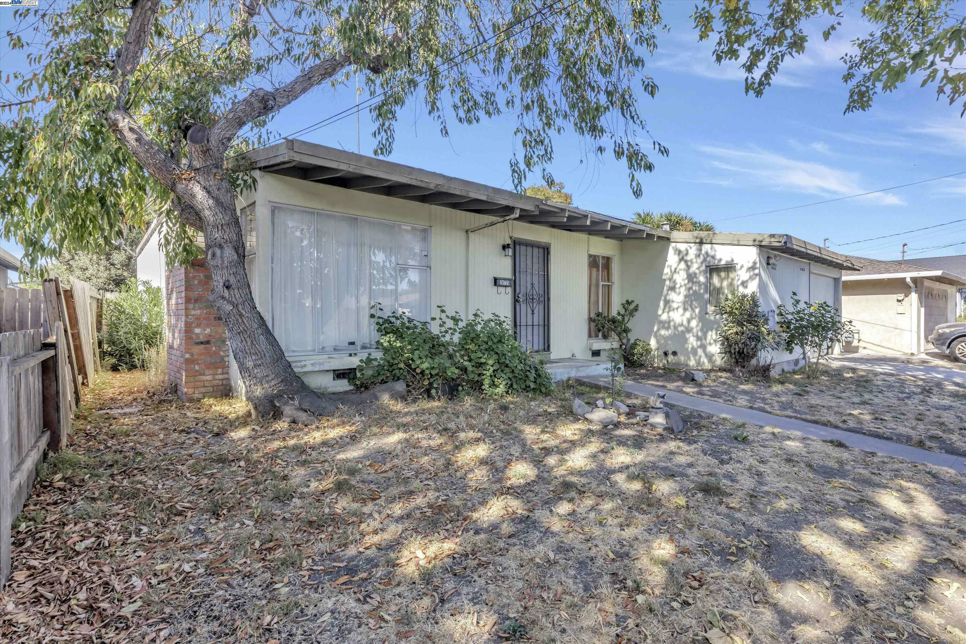 Property Photo:  26729 Bahama Ave  CA 94545 