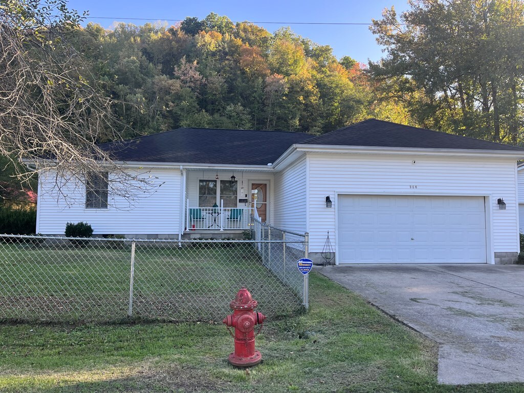 Property Photo: 306 Fm Stafford Avenue KY 41240