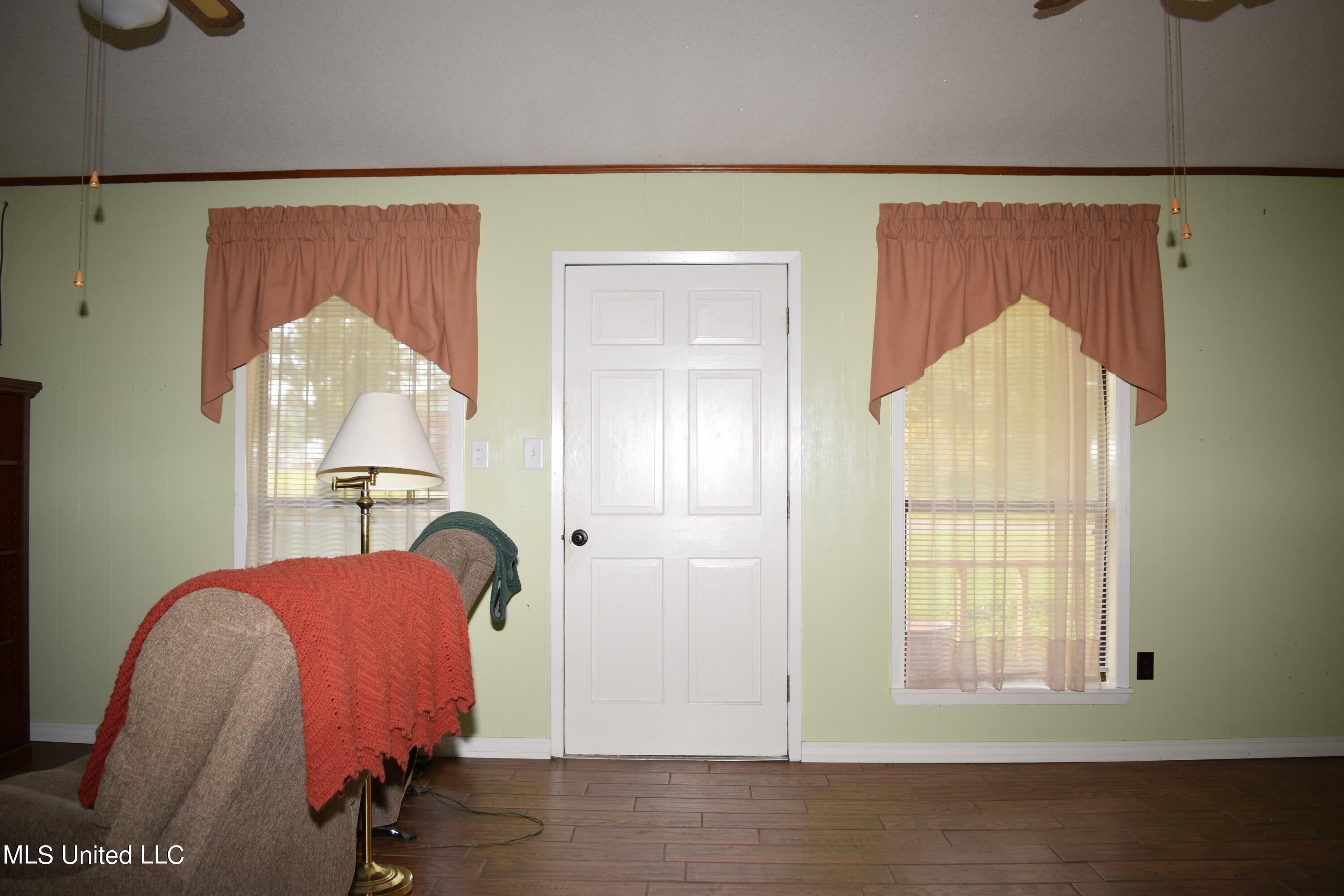 Property Photo:  1700 4th Street  MS 39451 