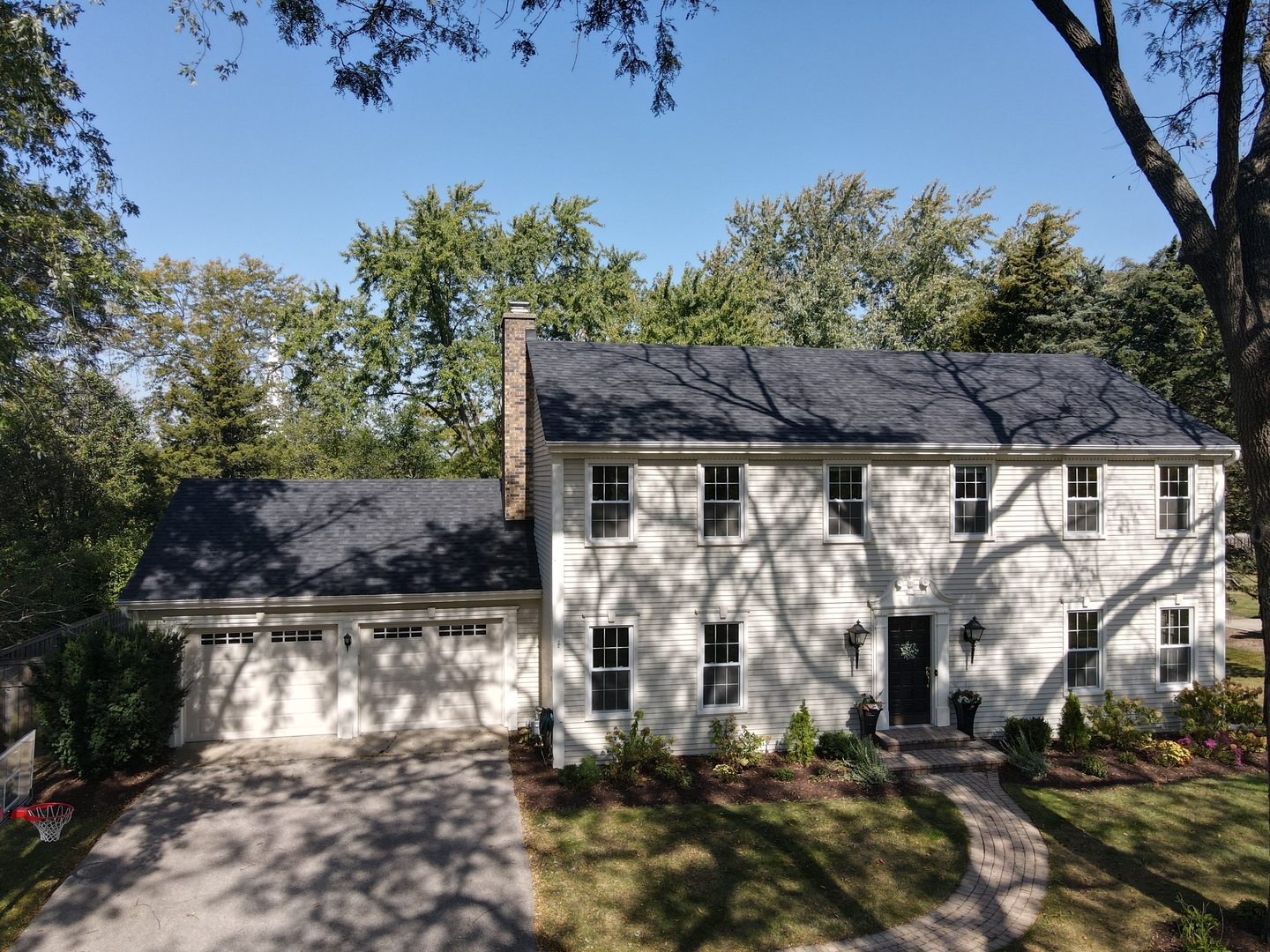 Property Photo:  205 Bellingham Drive  IL 60010 