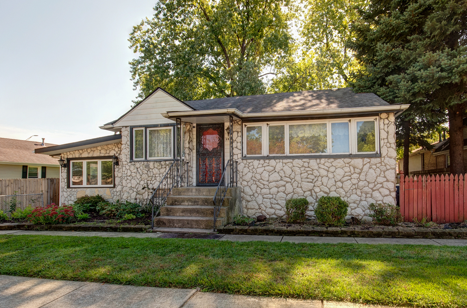 Property Photo: 5905 W 90th Place IL 60453