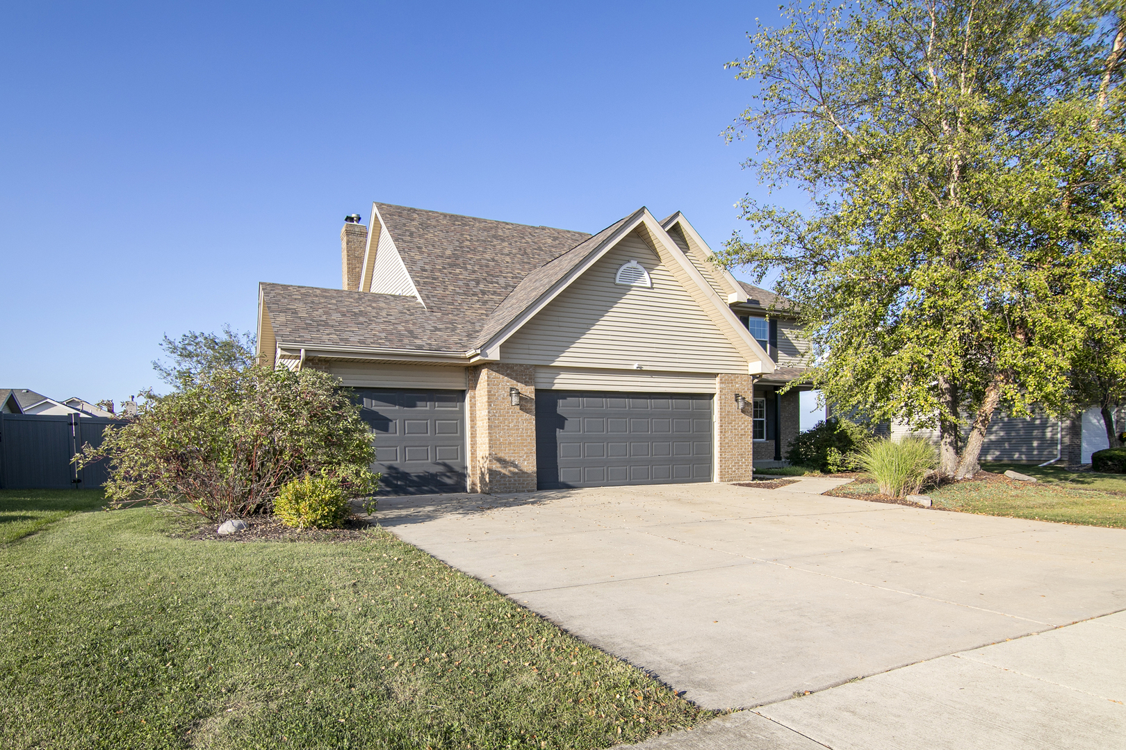 Property Photo:  1487 N Eagles Landing  IL 60950 