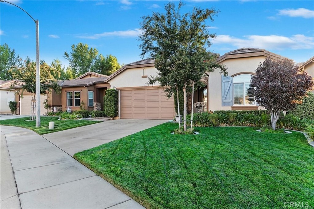 Property Photo:  385 Enchanted Park  CA 92223 