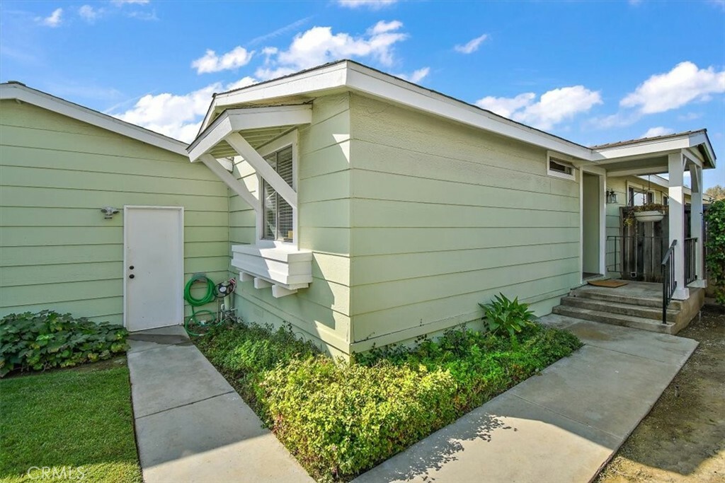 Property Photo:  5625 Greenbriar Drive  CA 92887 