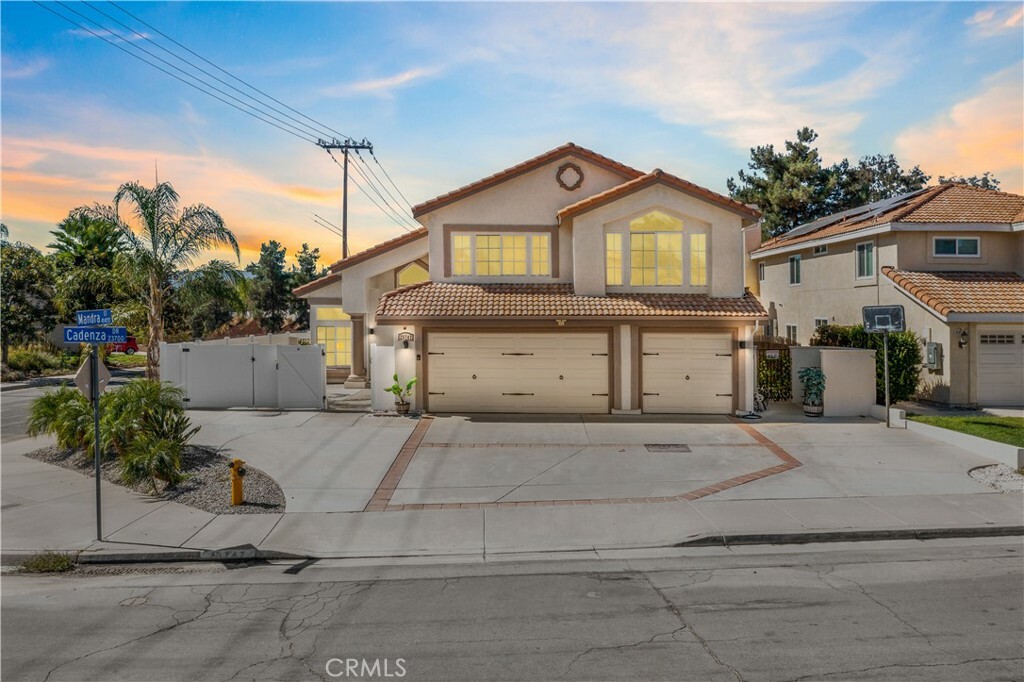 Property Photo:  23747 Cadenza Drive  CA 92562 