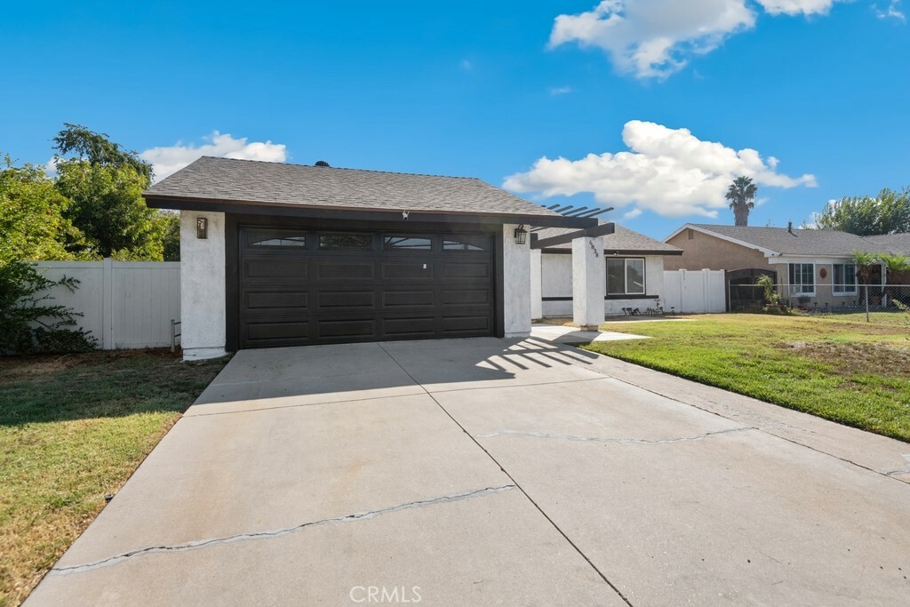 Property Photo:  6838 Phoenix Avenue  CA 92504 