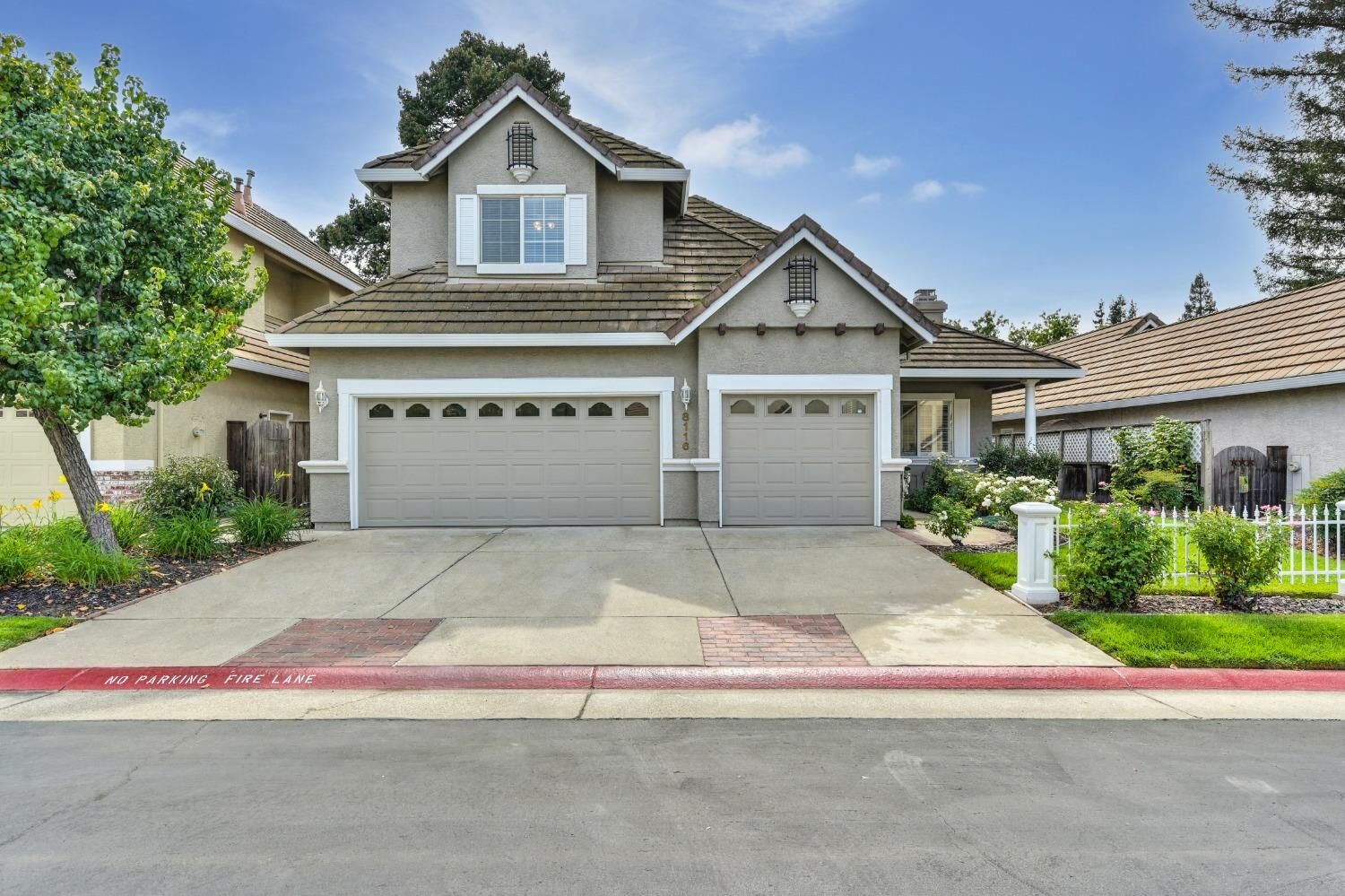 Property Photo: 8116 E Carriage Lane CA 95628