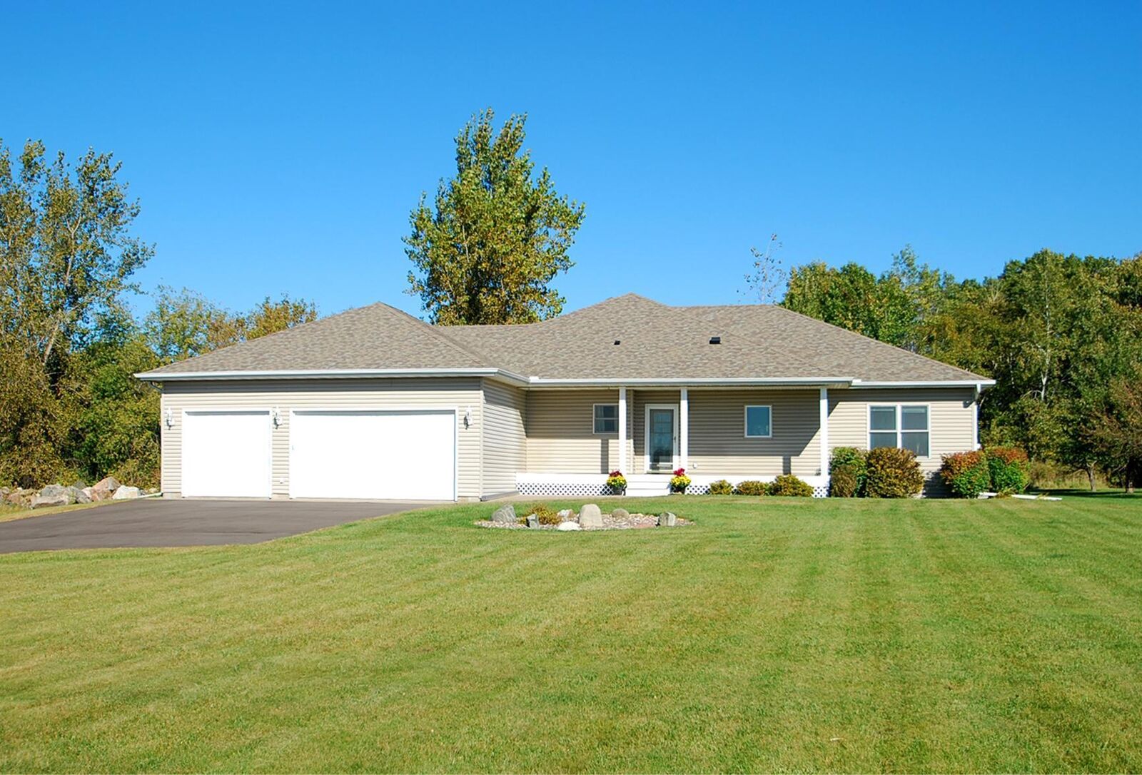 Property Photo: 576 128th Avenue WI 54016