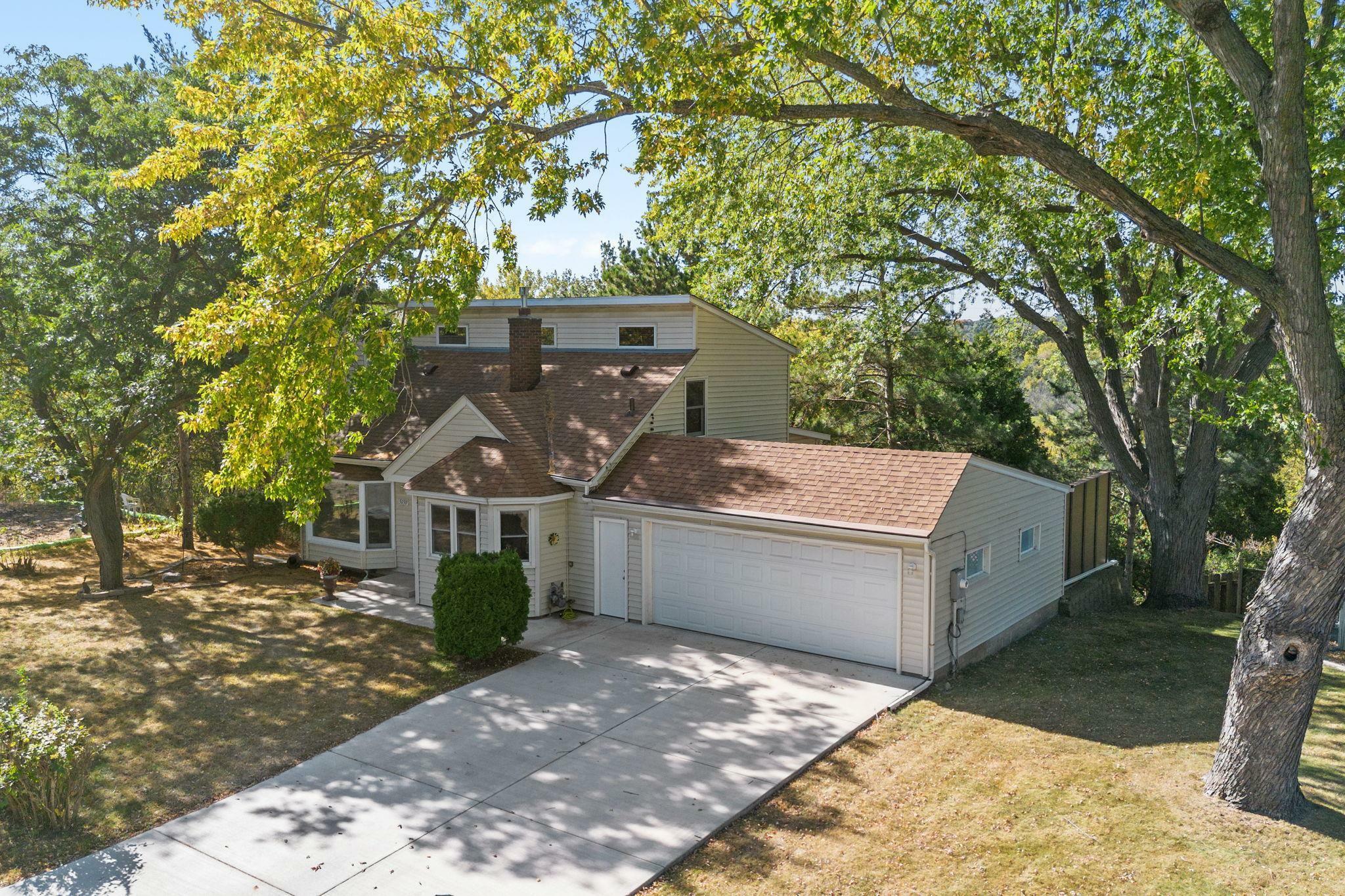 Property Photo:  5030 Dominick Spur  MN 55343 