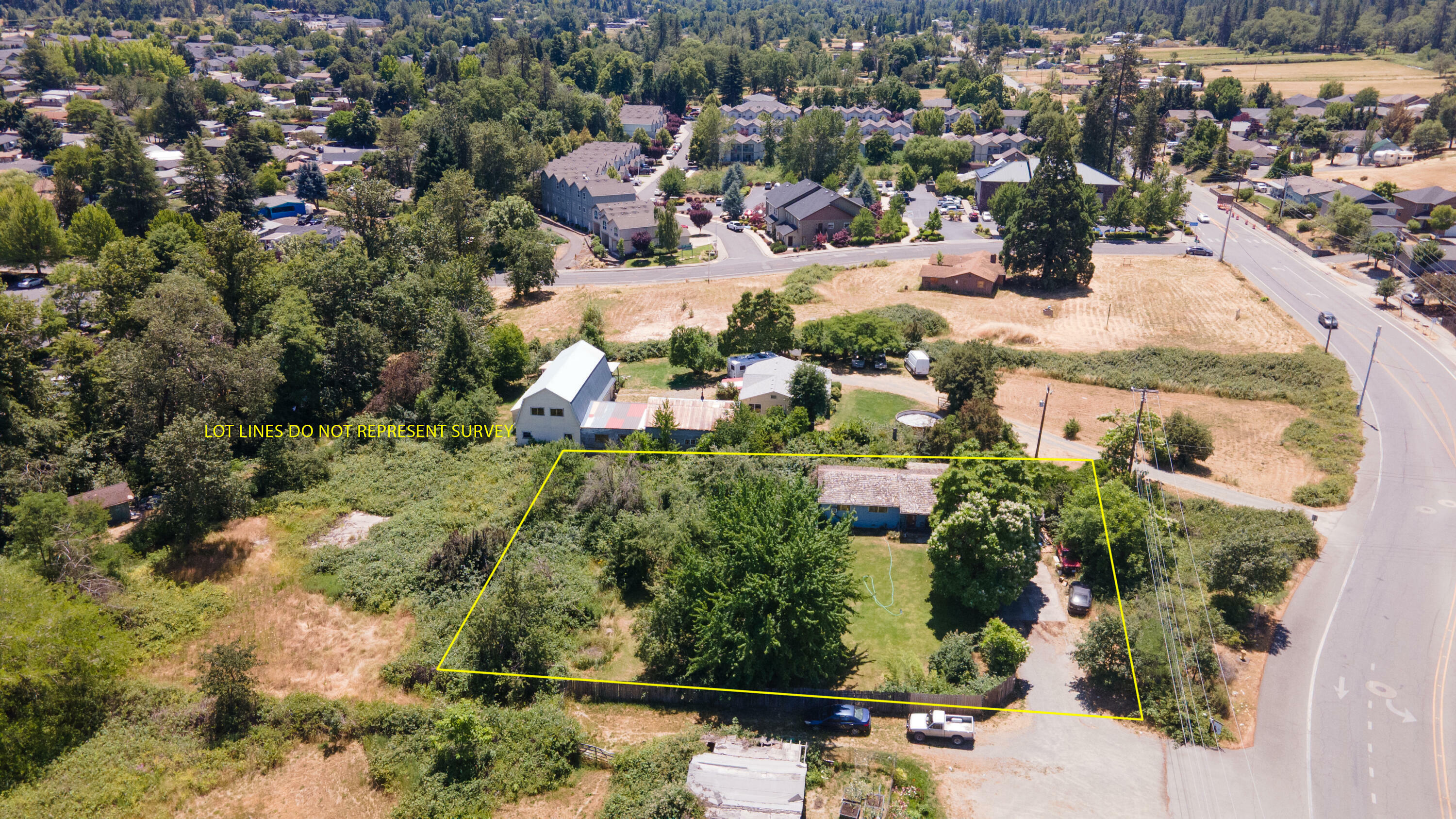 Property Photo: 1701 Allen Creek Road OR 97527