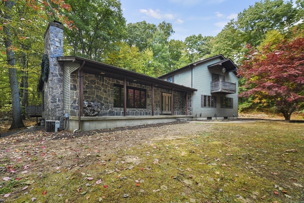 Property Photo: 22 Iroquois Lane MA 01095
