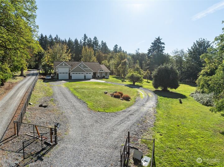 Property Photo:  12122  224th Street E  WA 98338 