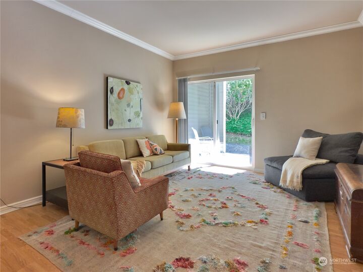 Property Photo: 801 Rainier Avenue N E-126 WA 98057