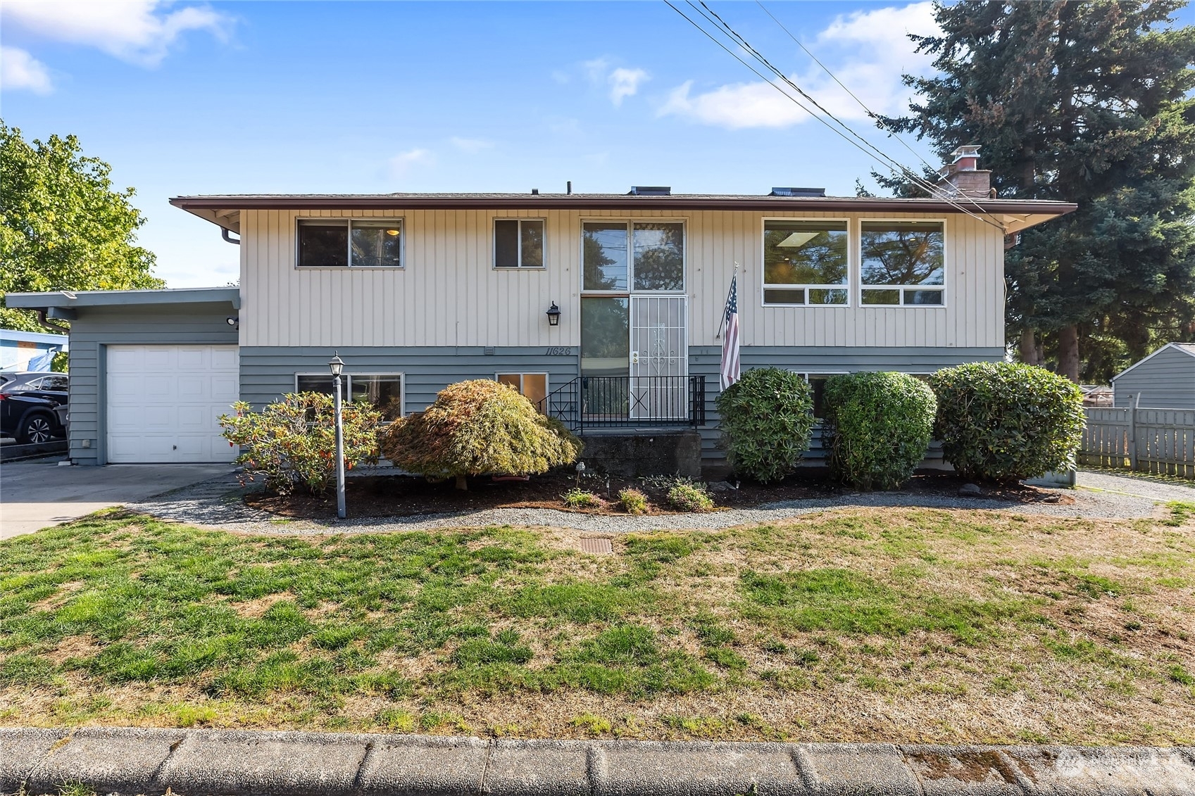 11626 13th Avenue SW  Burien WA 98146 photo