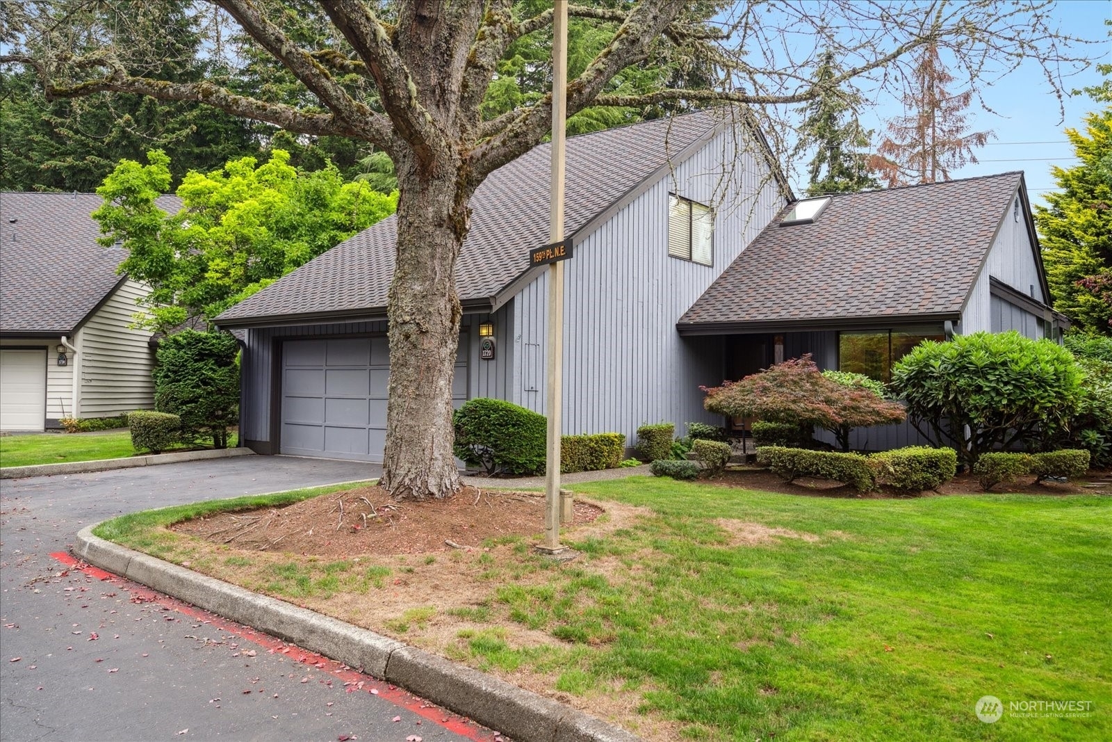 Property Photo:  1720 159th Place NE 1720  WA 98008 