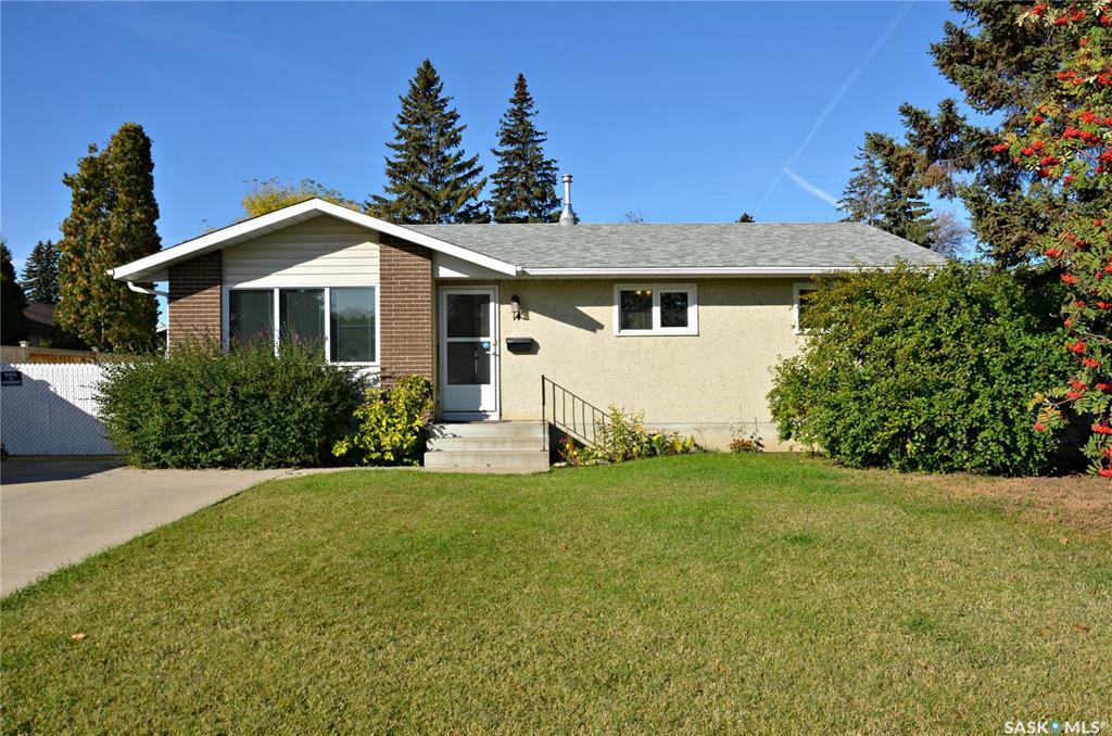 14 Athabasca Crescent  Saskatoon SK S7K 1G9 photo