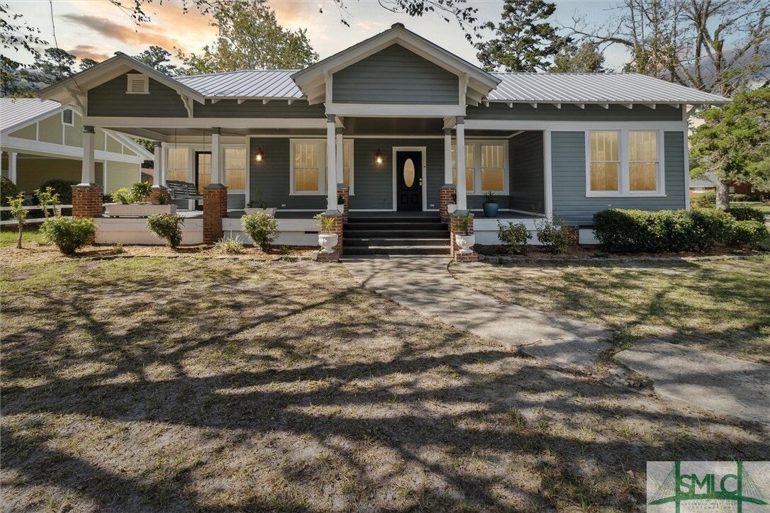 Property Photo:  318 E Bay Street  GA 31546 