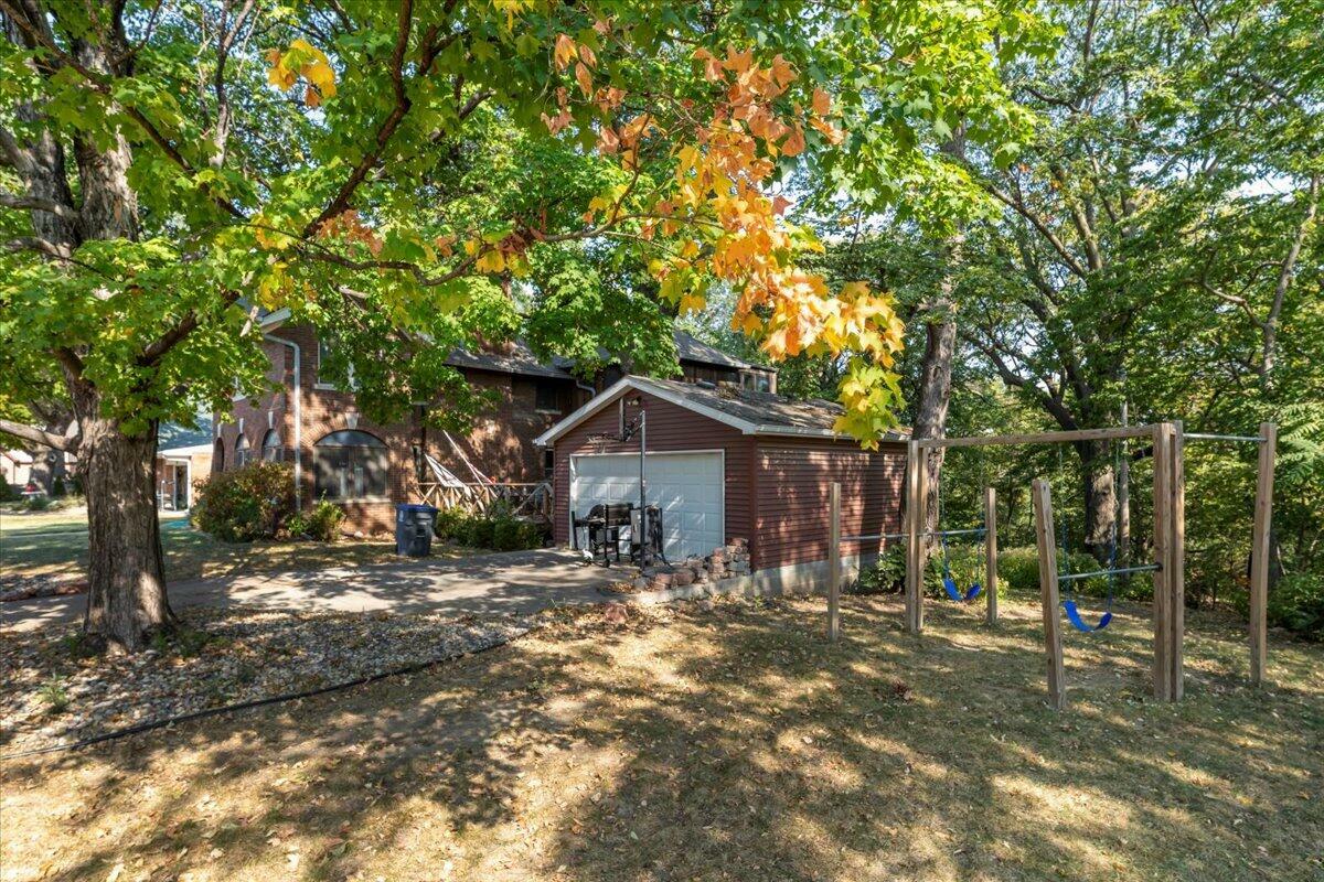 Property Photo:  338 Woodland Drive  IA 51503 