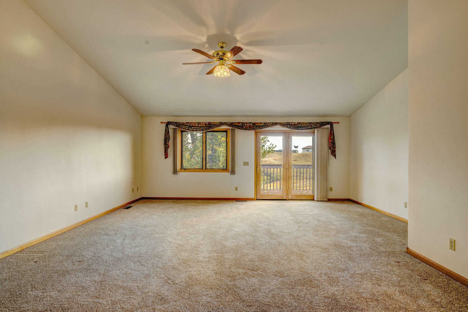 Property Photo:  514 Falcon Ridge Court  WY 82201 