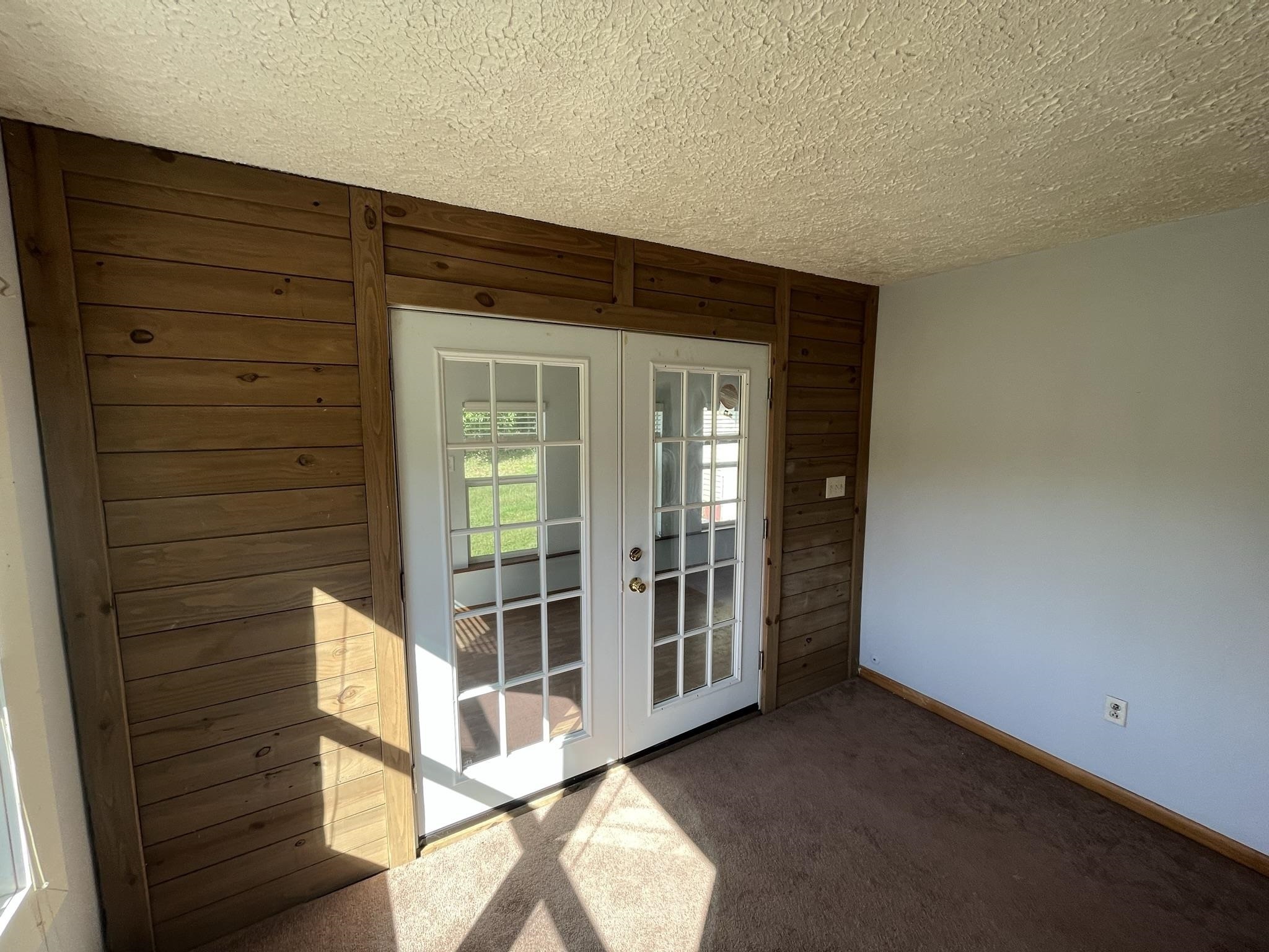 Property Photo:  305 County Road 17  OH 45680 