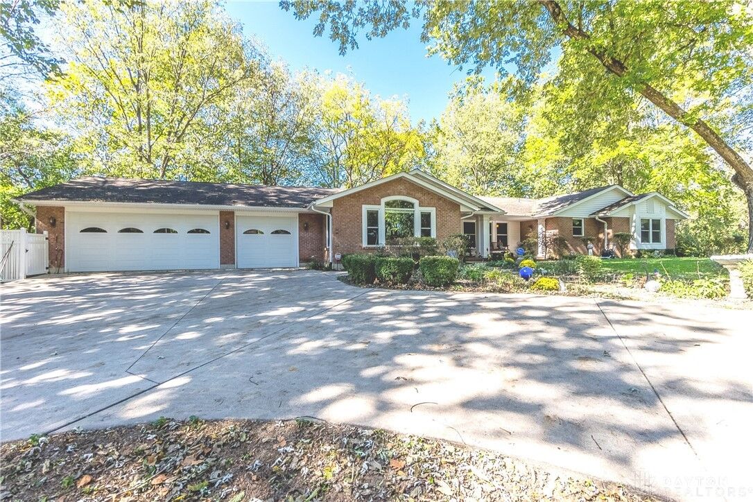 Property Photo: 72 N Childrens Home Road OH 45373