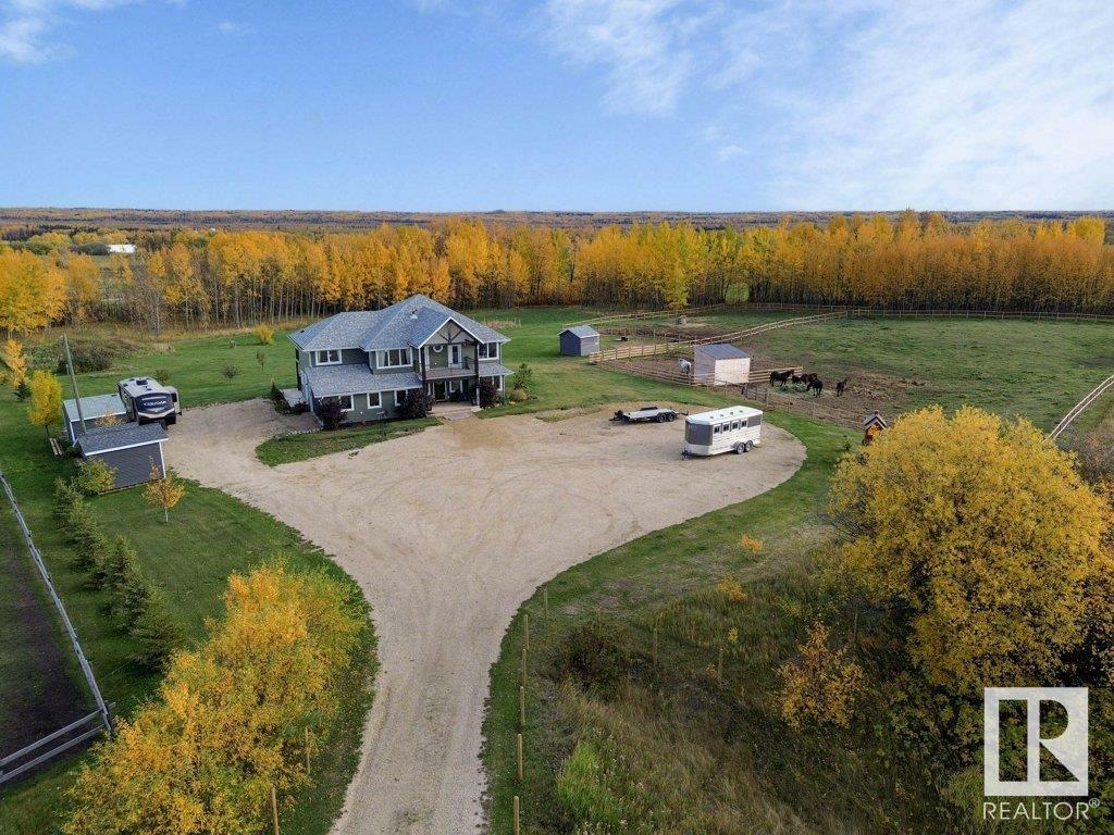 Property Photo:  19A 53509 Hwy 43  AB T0E 1V0 