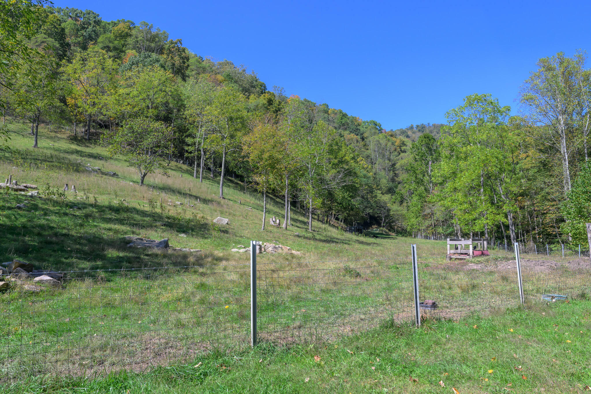 Property Photo:  518 Lacey Holw  WV 24910 