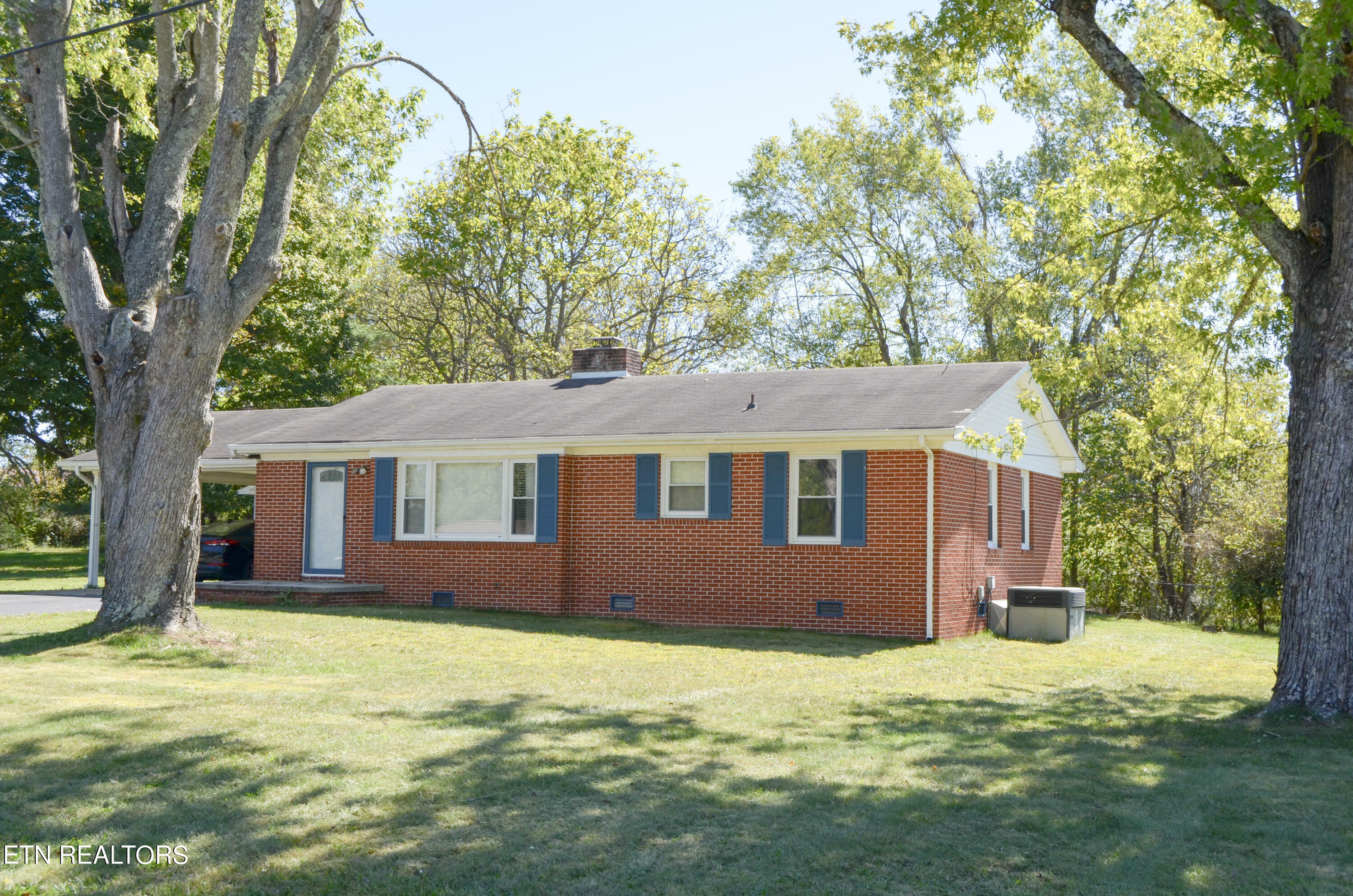 Property Photo:  70 Sheree St.  TN 38555 