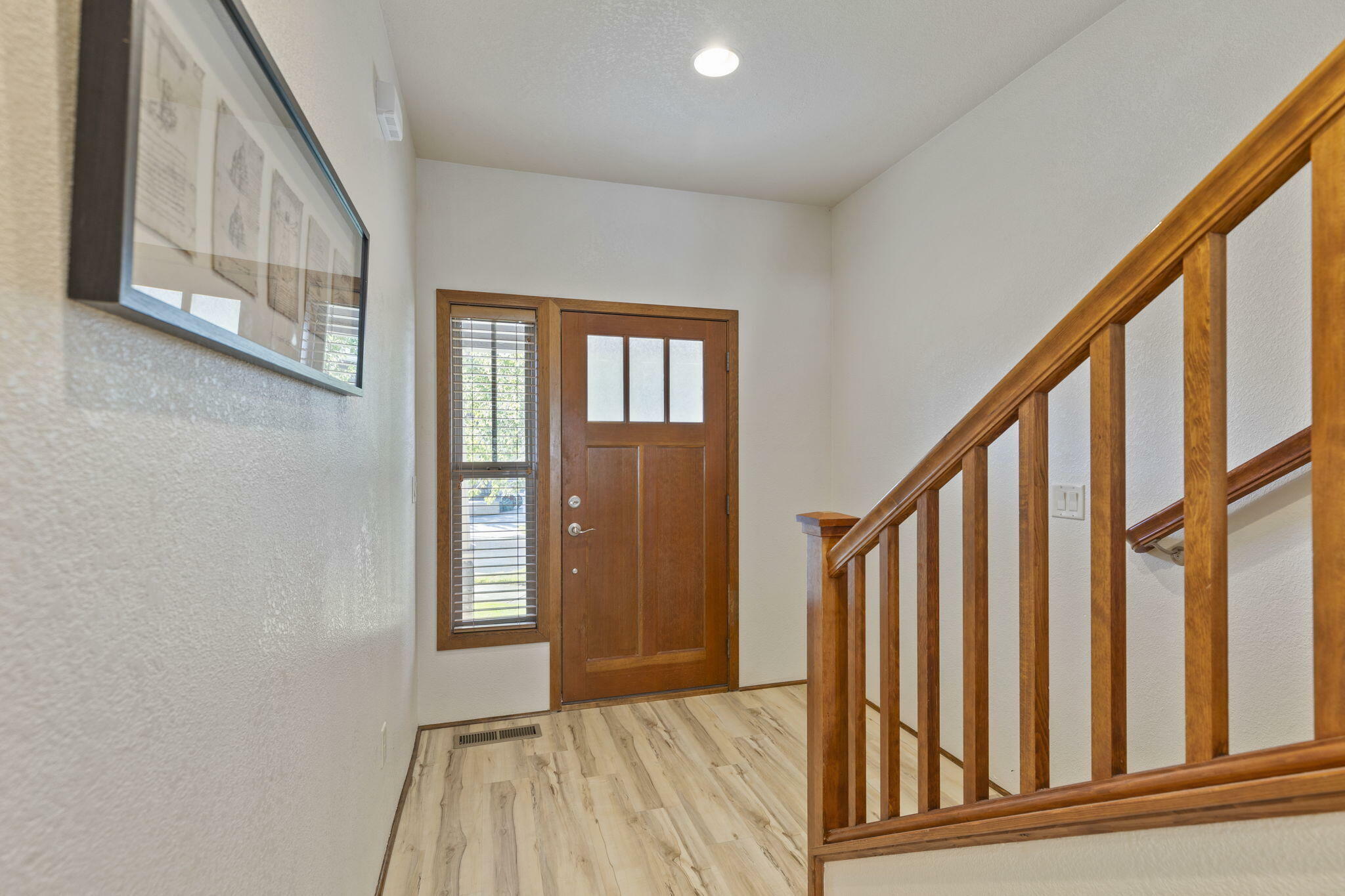 Property Photo:  3126 Alameda Street 319  OR 97504 