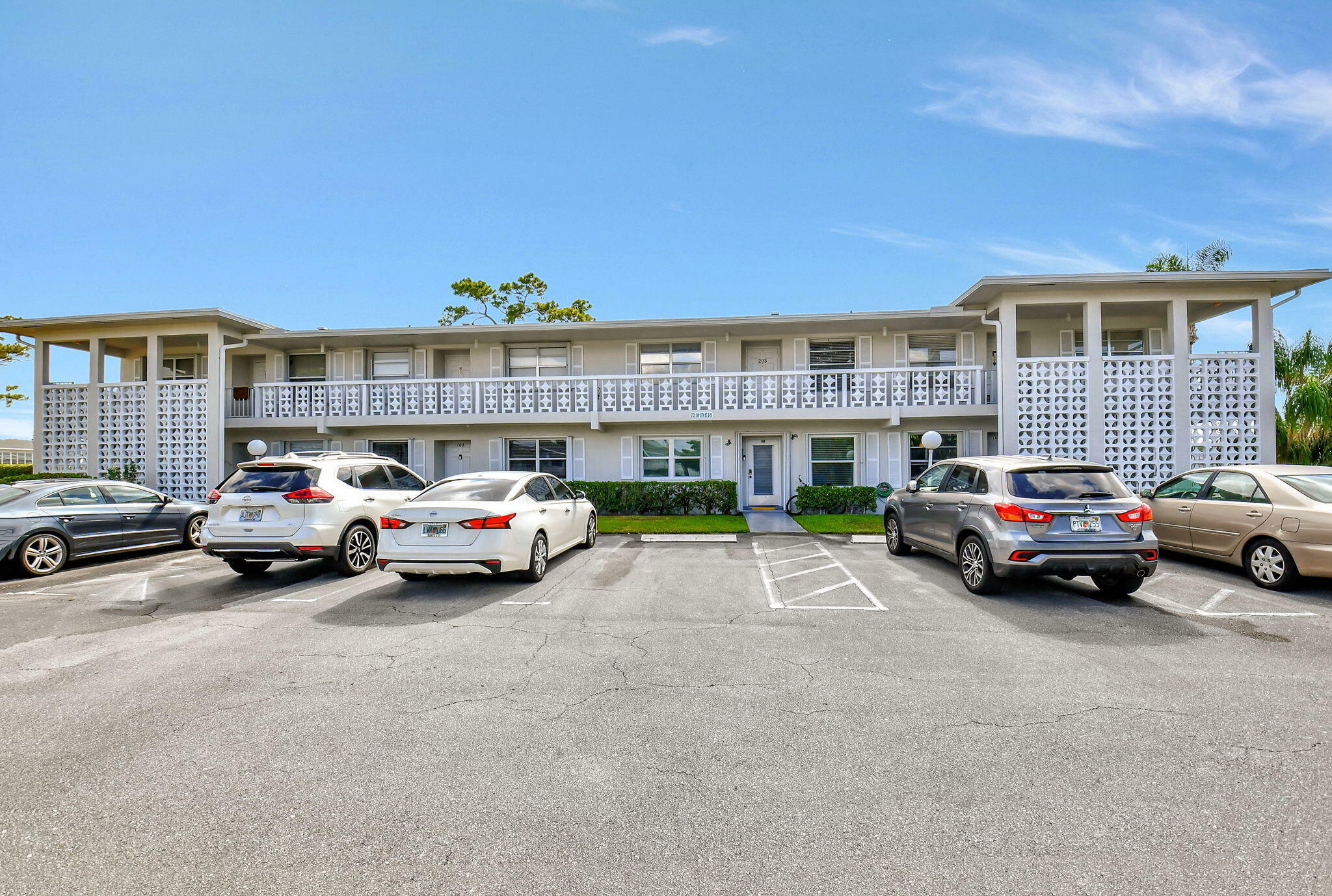 Property Photo: 2721 SW 15th Street 203 FL 33445