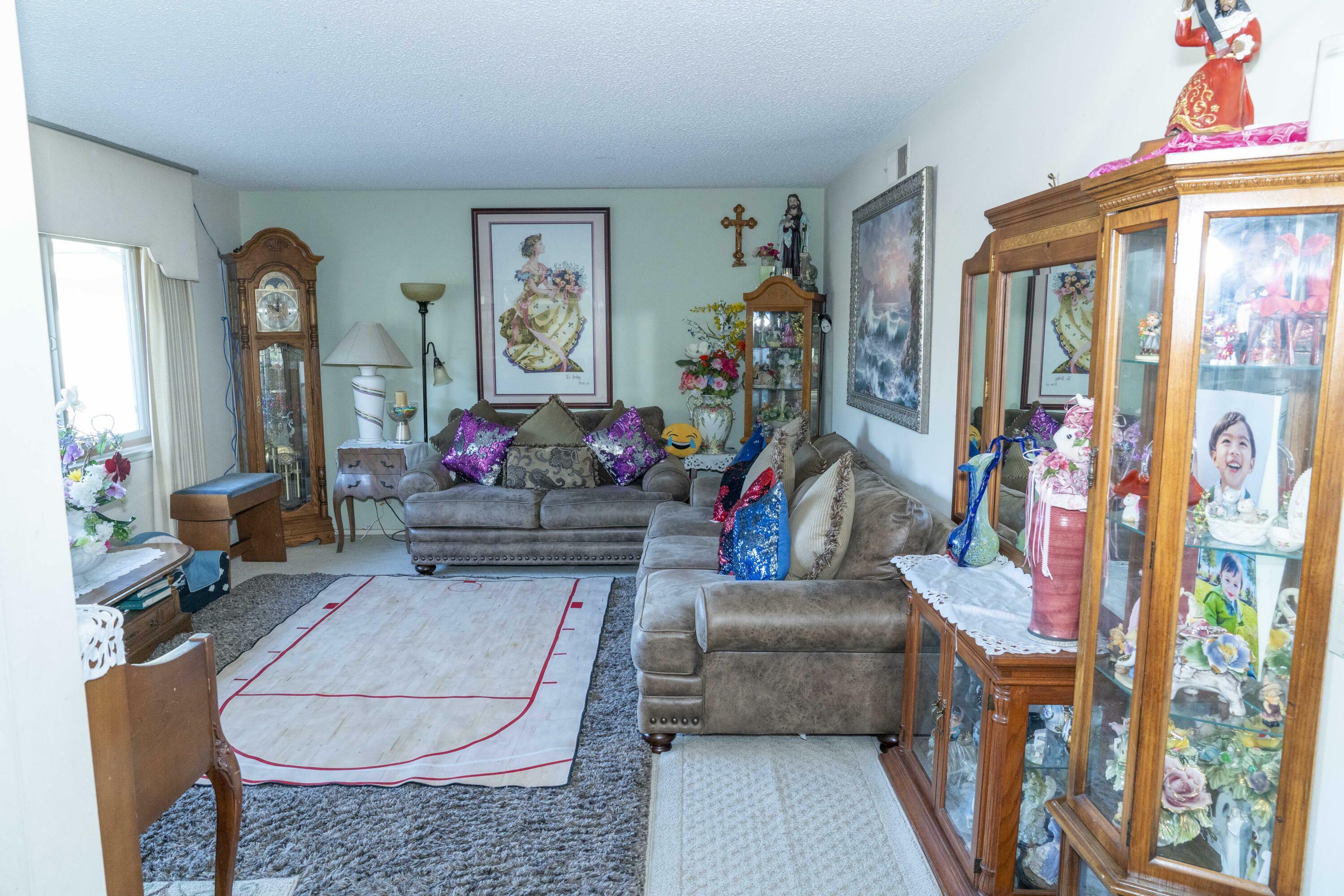 Property Photo:  161 Santa Ana Avenue  CA 93111 