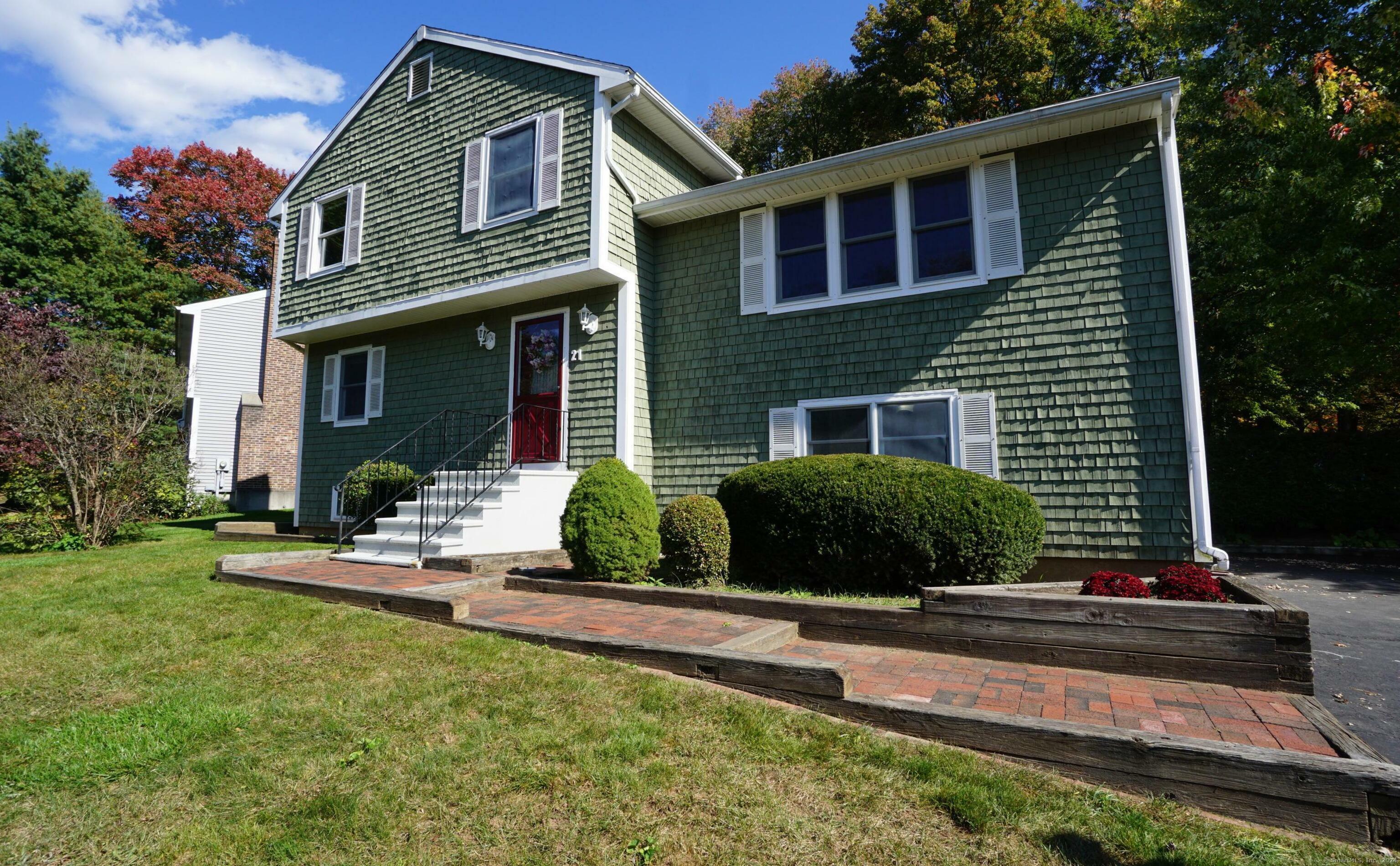 Property Photo:  21 Woodside Drive  CT 06085 