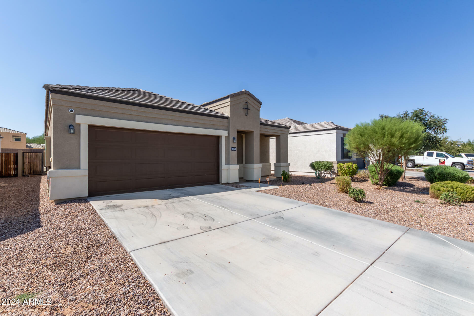 Property Photo:  28658 N Geode Drive  AZ 85143 