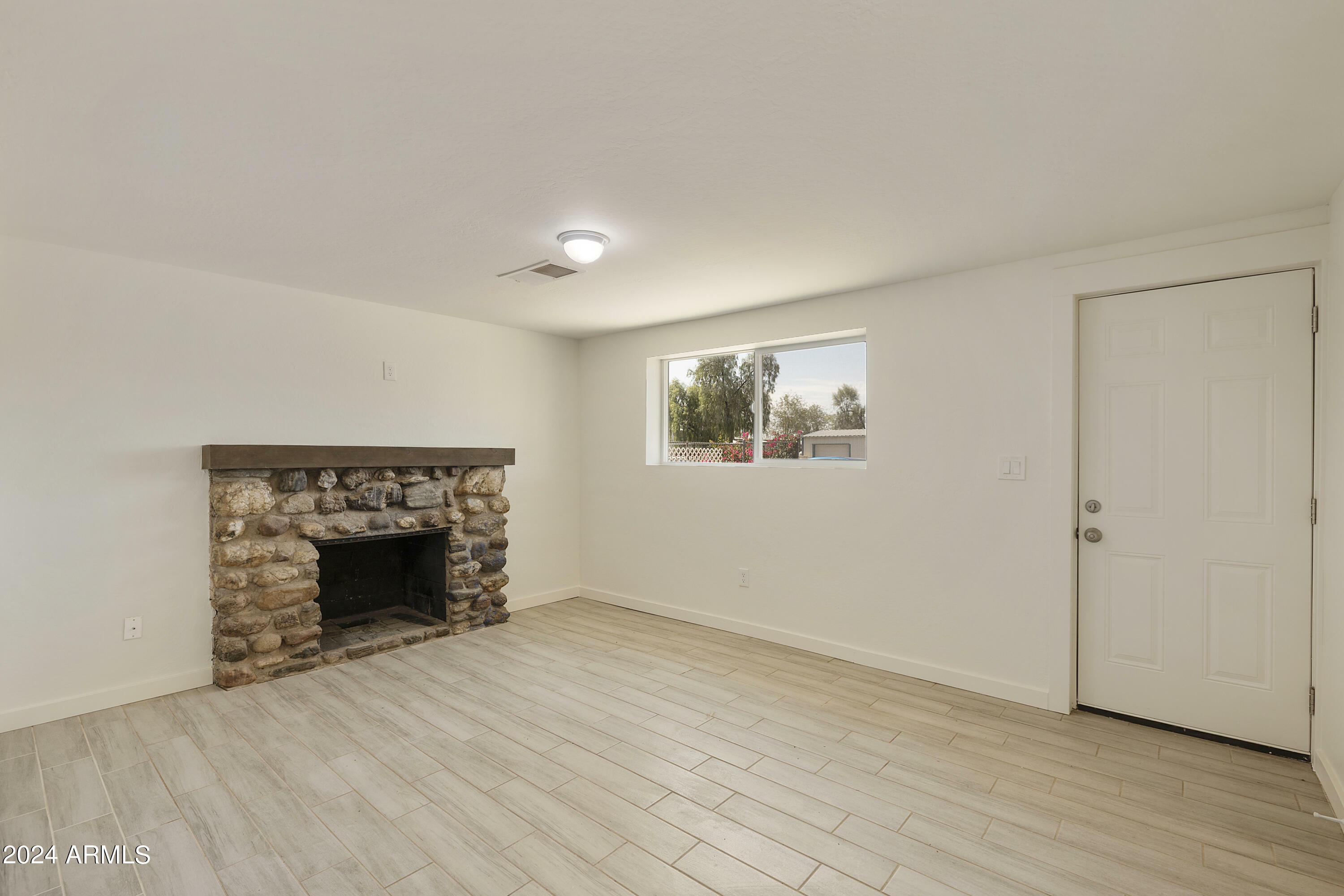 Property Photo:  1209 S Lawson Drive  AZ 85120 