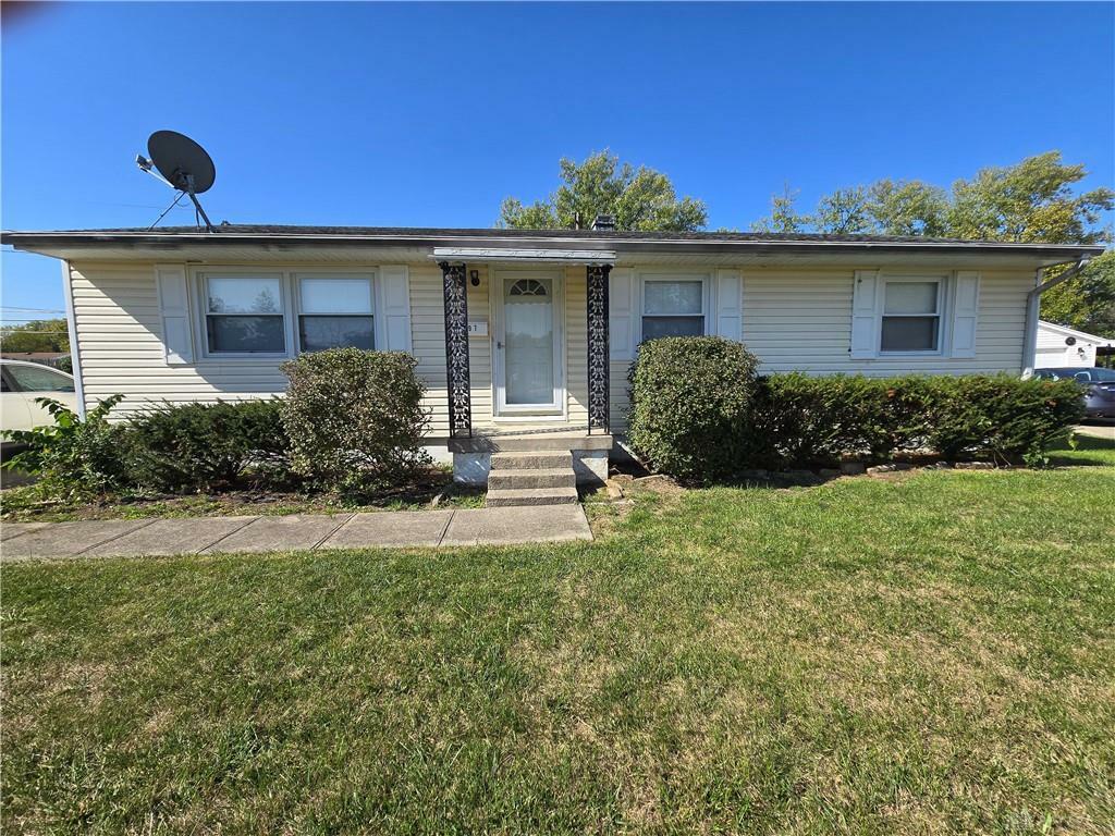 Property Photo: 697 Wynwood Court OH 45431