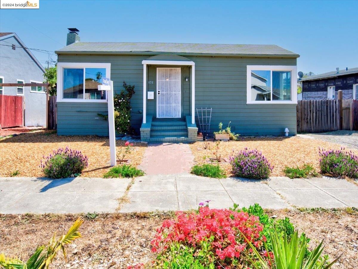 Property Photo: 676 McLaughlin St CA 94805