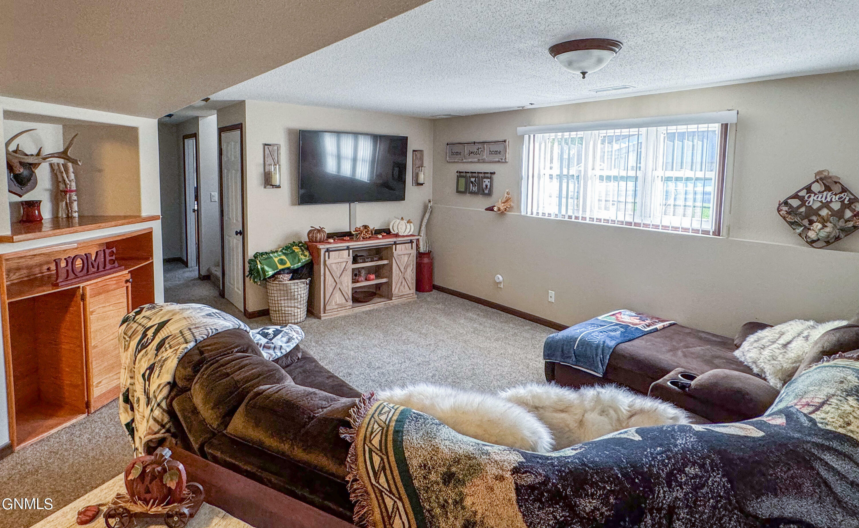 Property Photo:  1744 Wichita Drive  ND 58504 