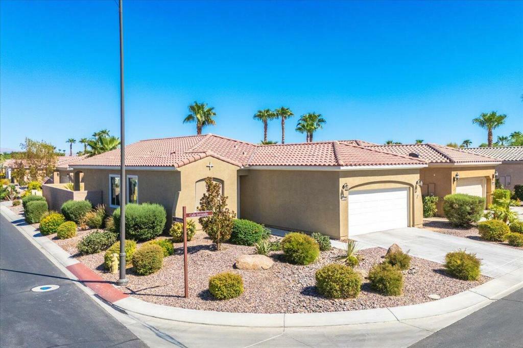 41298 Calle Servando  Indio CA 92203 photo