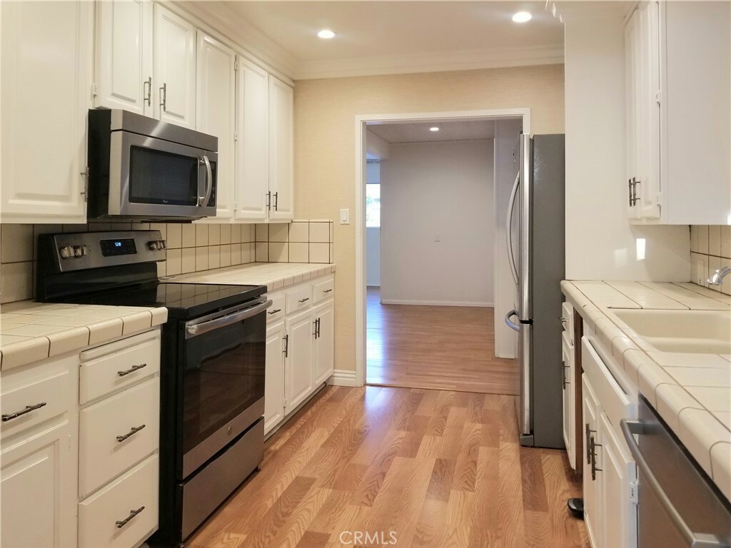 Property Photo:  5246 Beeman Avenue  CA 91607 