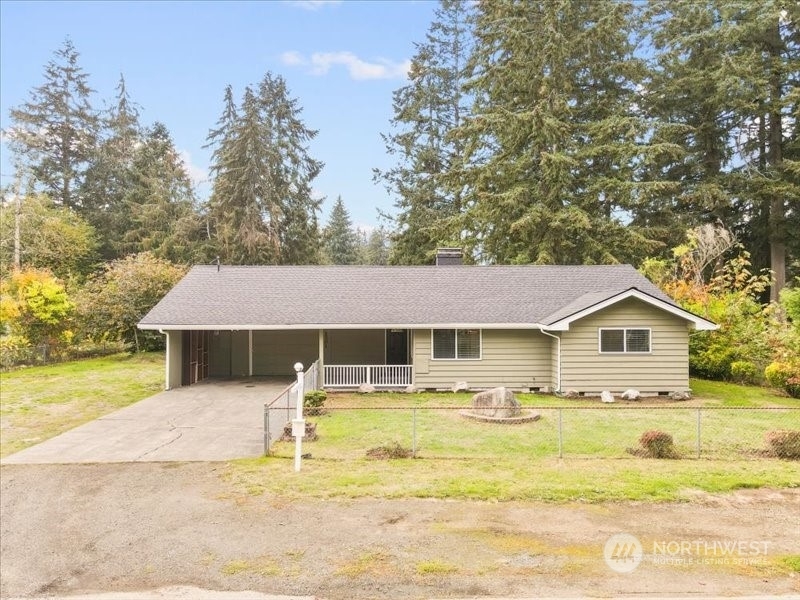 Property Photo:  2301 Larch St SE  WA 98503 