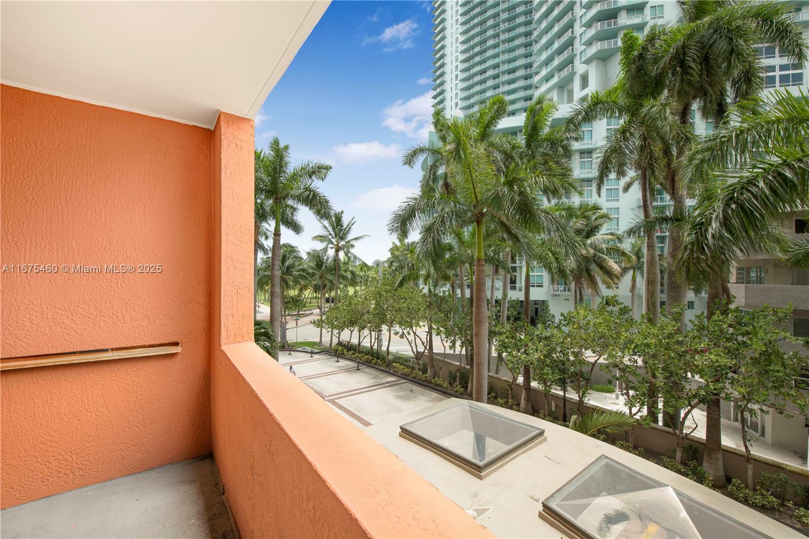 Property Photo: 2000 N Bayshore Dr 306 FL 33137