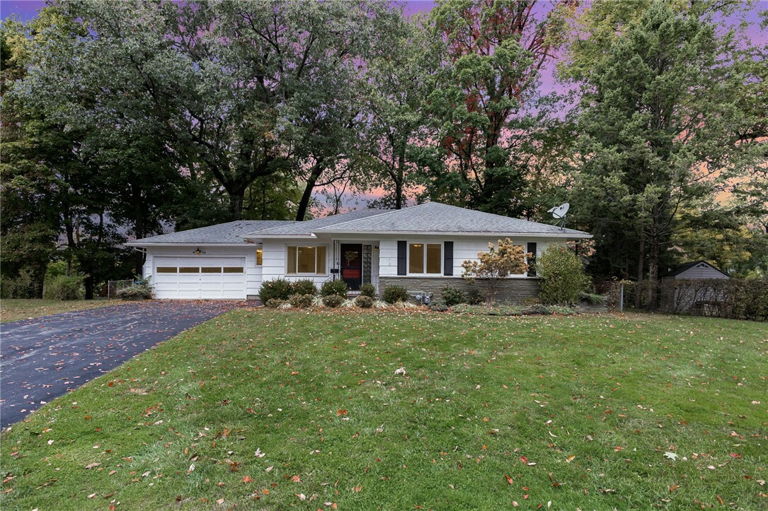 Property Photo:  41 Brookview Drive  NY 14617 