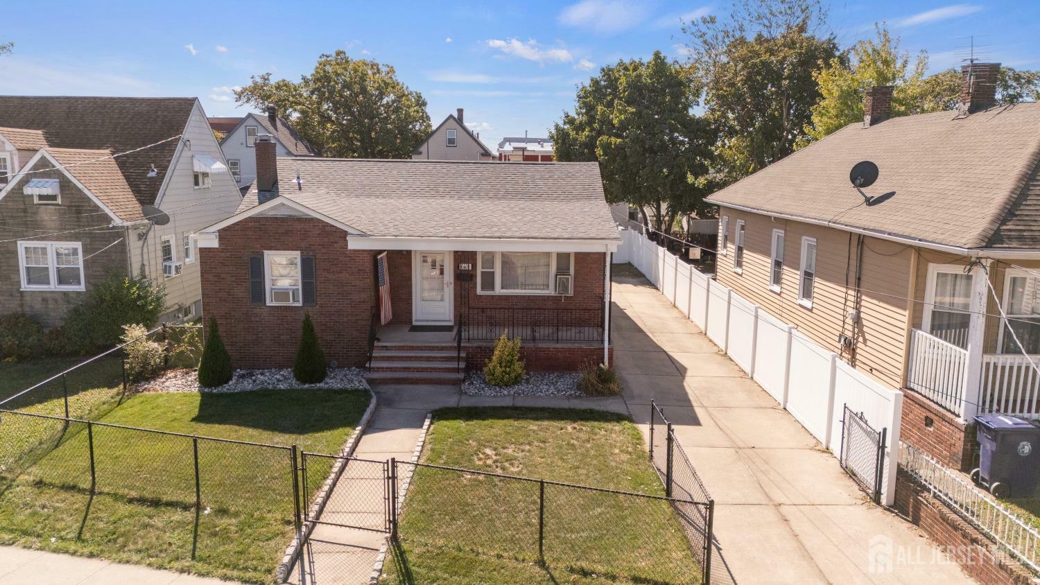 Property Photo:  515 Brace Avenue  NJ 08861 