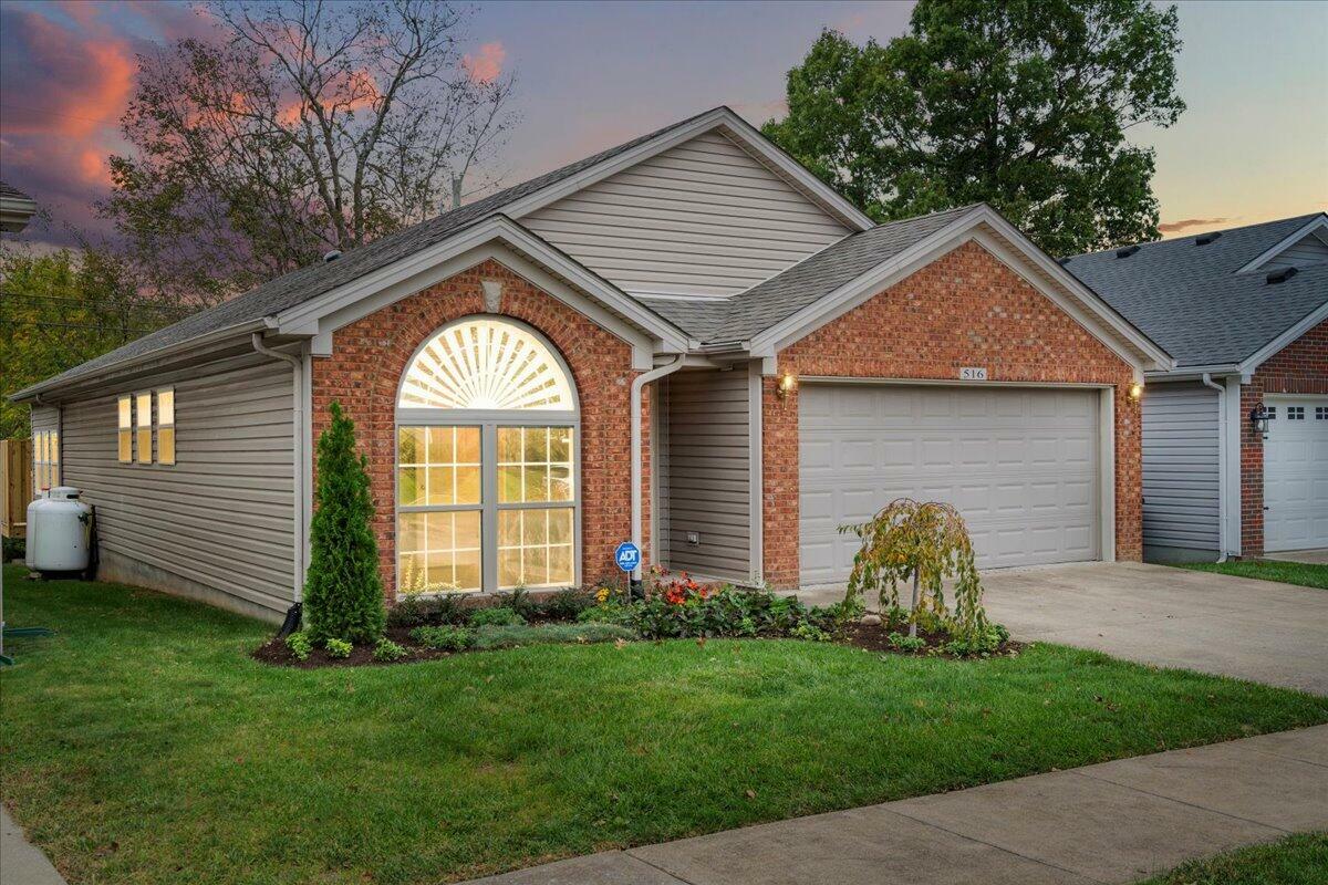 Property Photo: 516 Baylor Place KY 40514