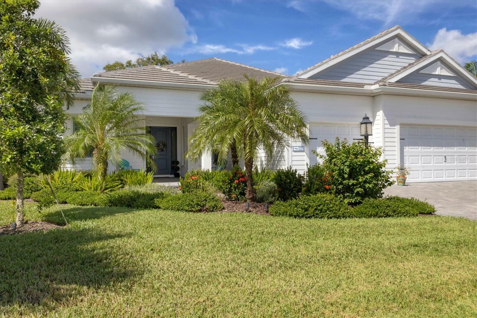 Property Photo:  1025 River Wind Circle  FL 34212 