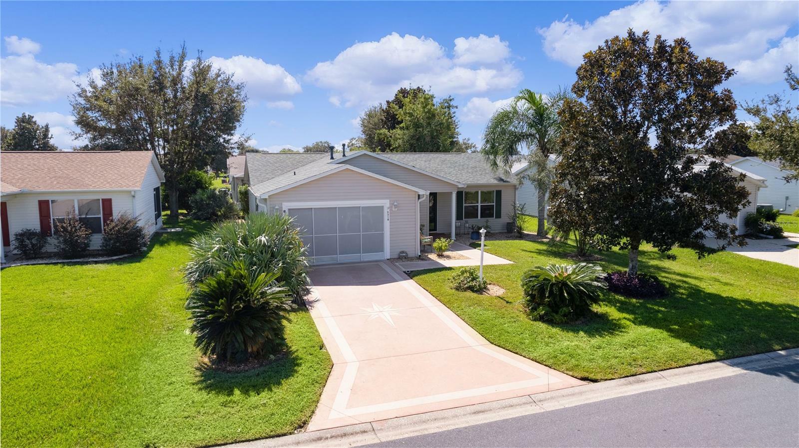 Property Photo:  3318 Oakdale Place  FL 32162 