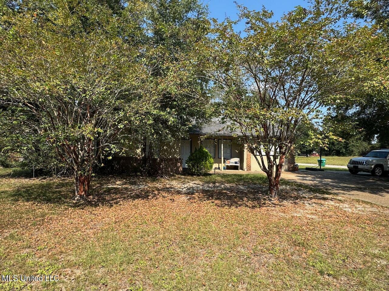 Property Photo:  534 N Forest Drive  MS 39507 